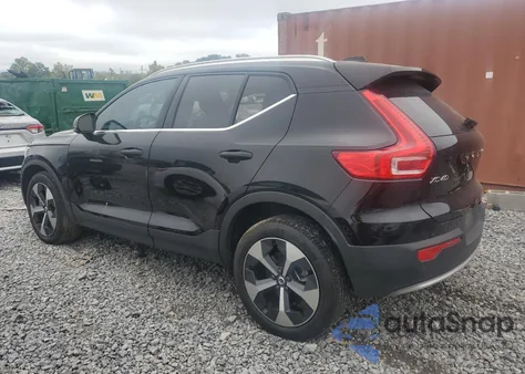 2025 Volvo Xc40 Plus z USA, uszkodzony, nr VIN YV4L12UE9S2531682